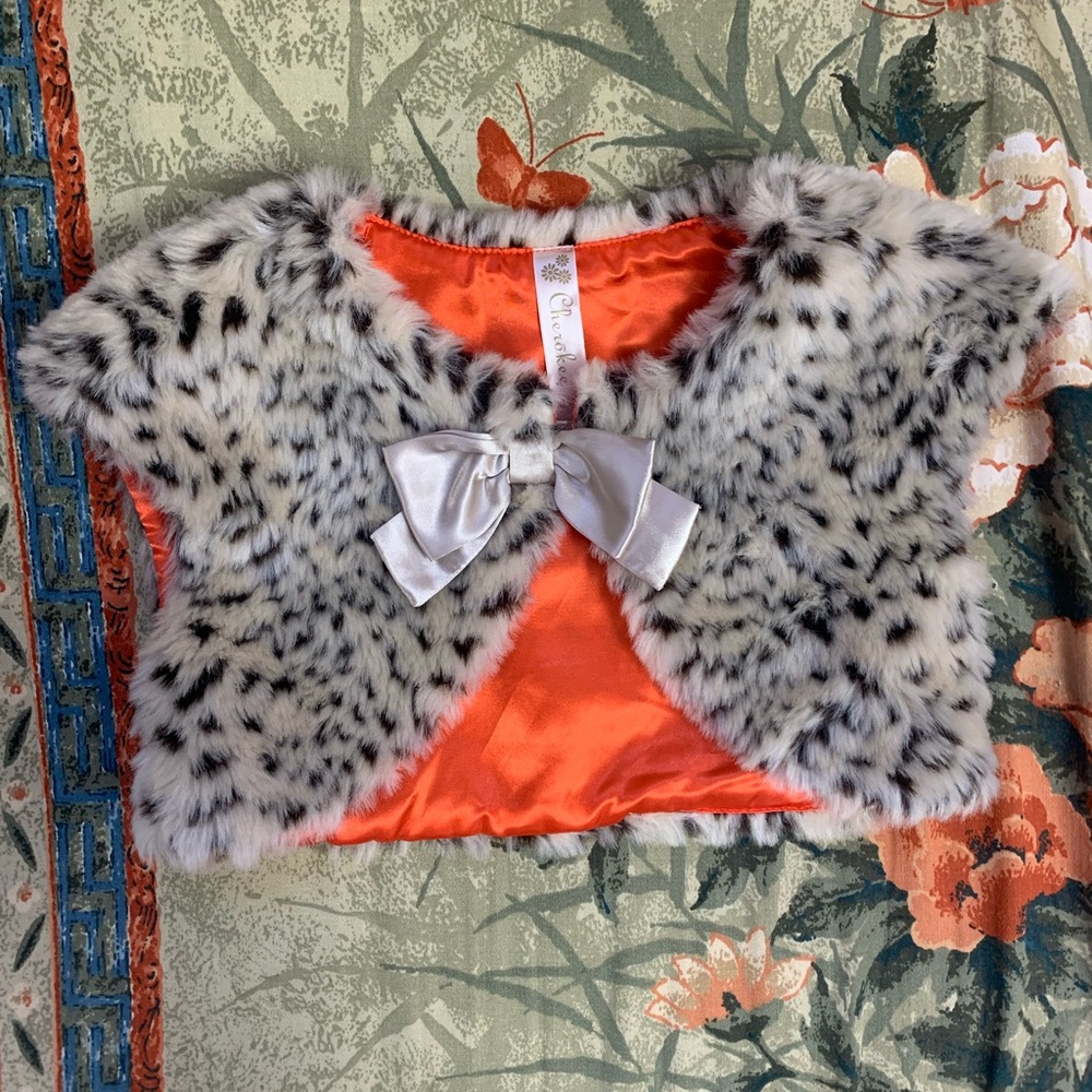 Faux Fur Leopard Print Shrug with Bow size xl girls vest